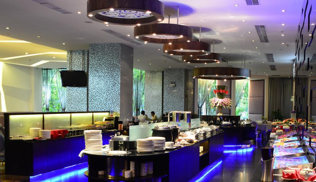 Ramada By Wyndham Pearl Guangzhou-Canton Fair Free Shuttle Bus Exterior foto