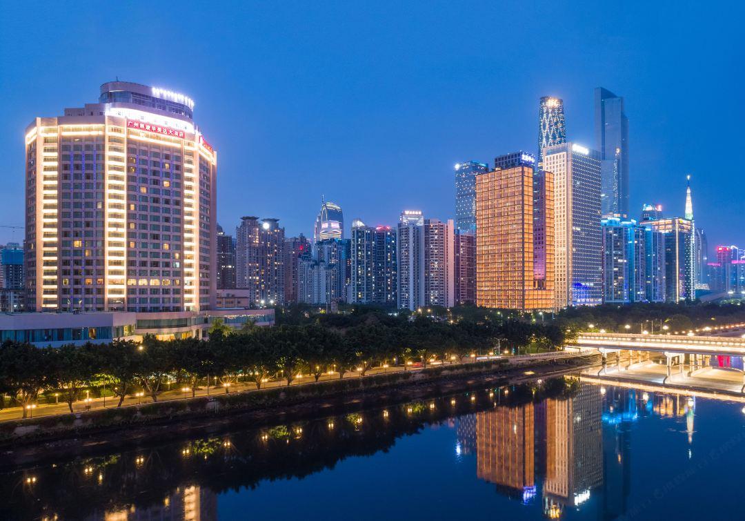 Ramada By Wyndham Pearl Guangzhou-Canton Fair Free Shuttle Bus Exterior foto