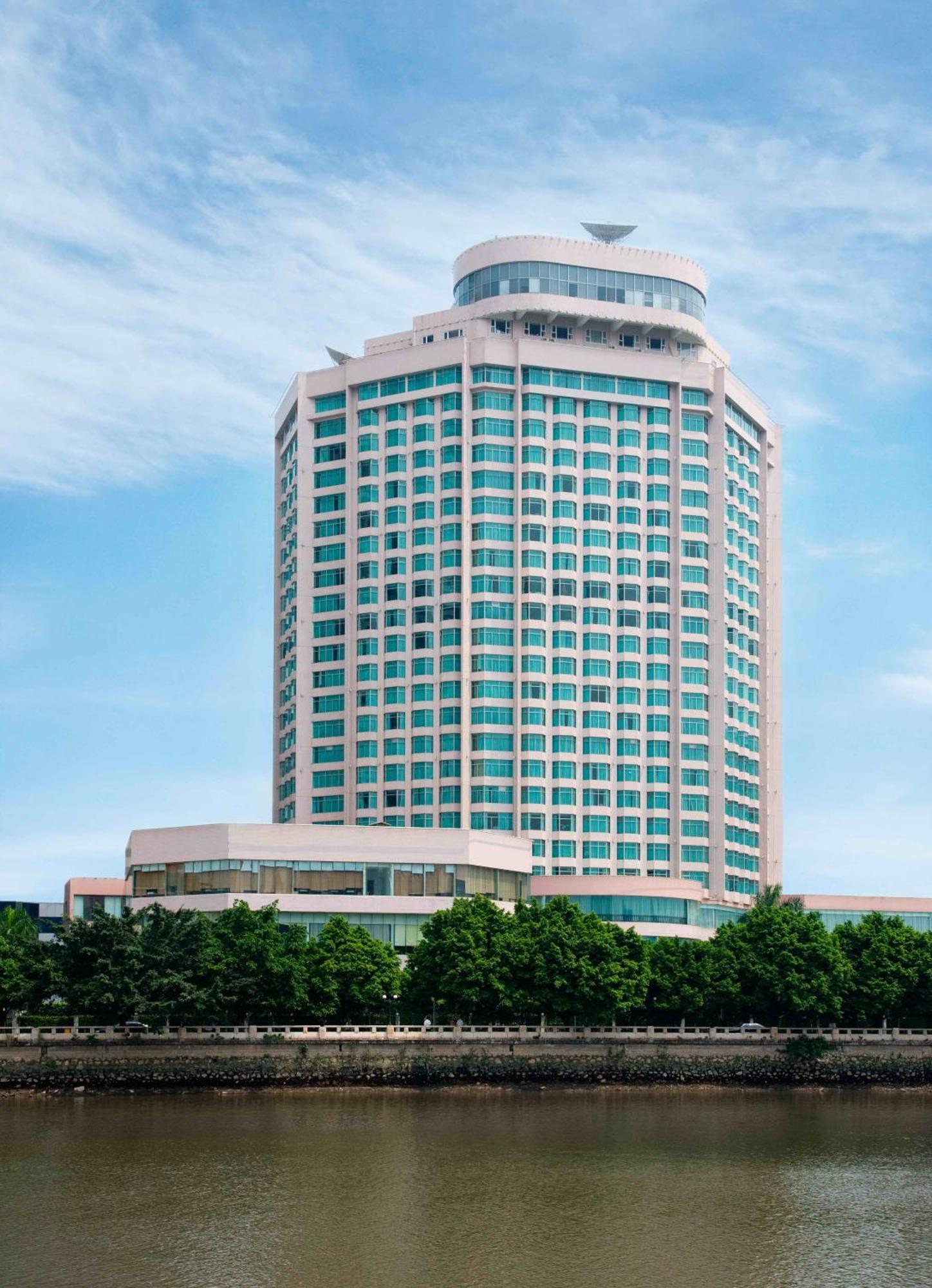 Ramada By Wyndham Pearl Guangzhou-Canton Fair Free Shuttle Bus Exterior foto