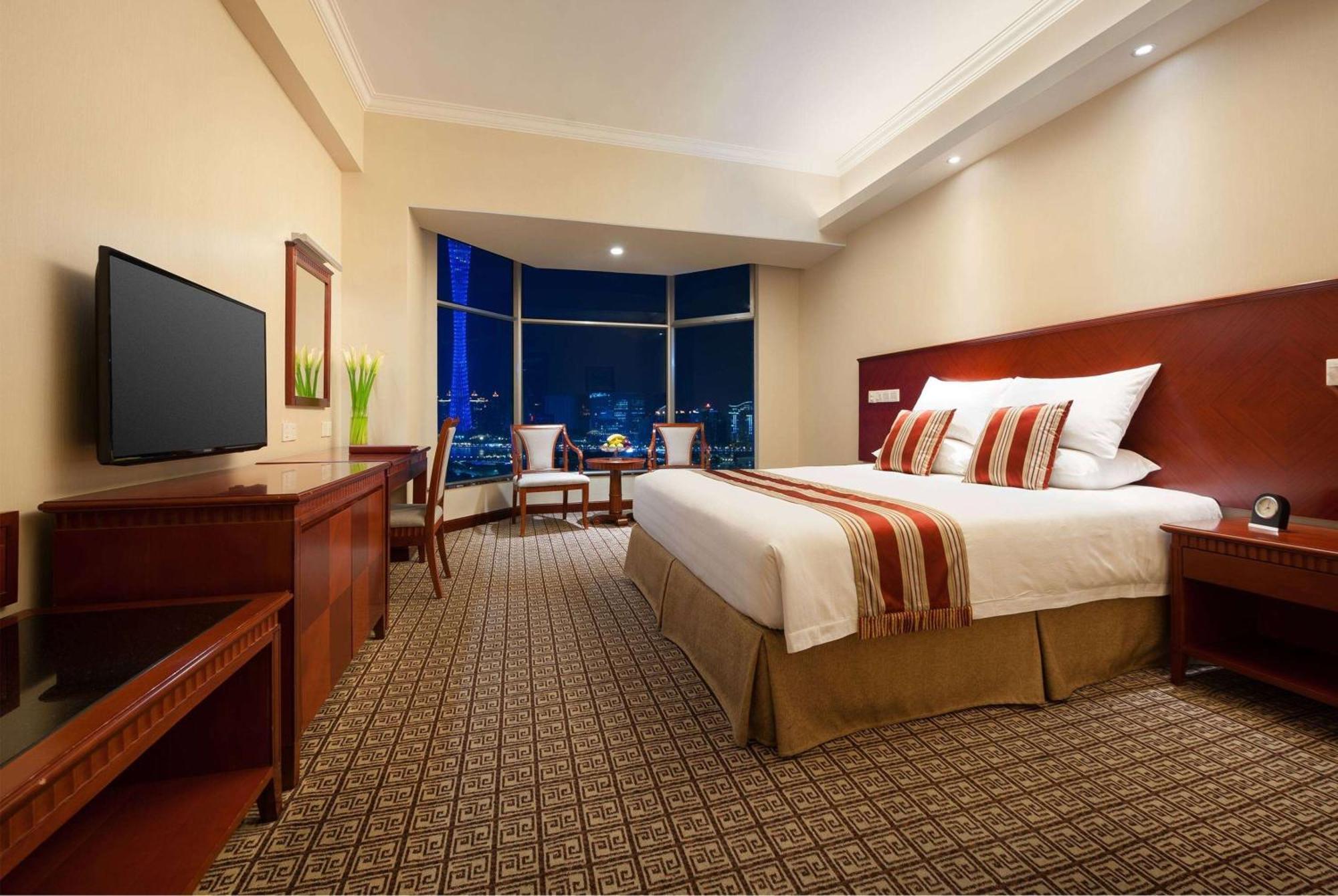 Ramada By Wyndham Pearl Guangzhou-Canton Fair Free Shuttle Bus Exterior foto