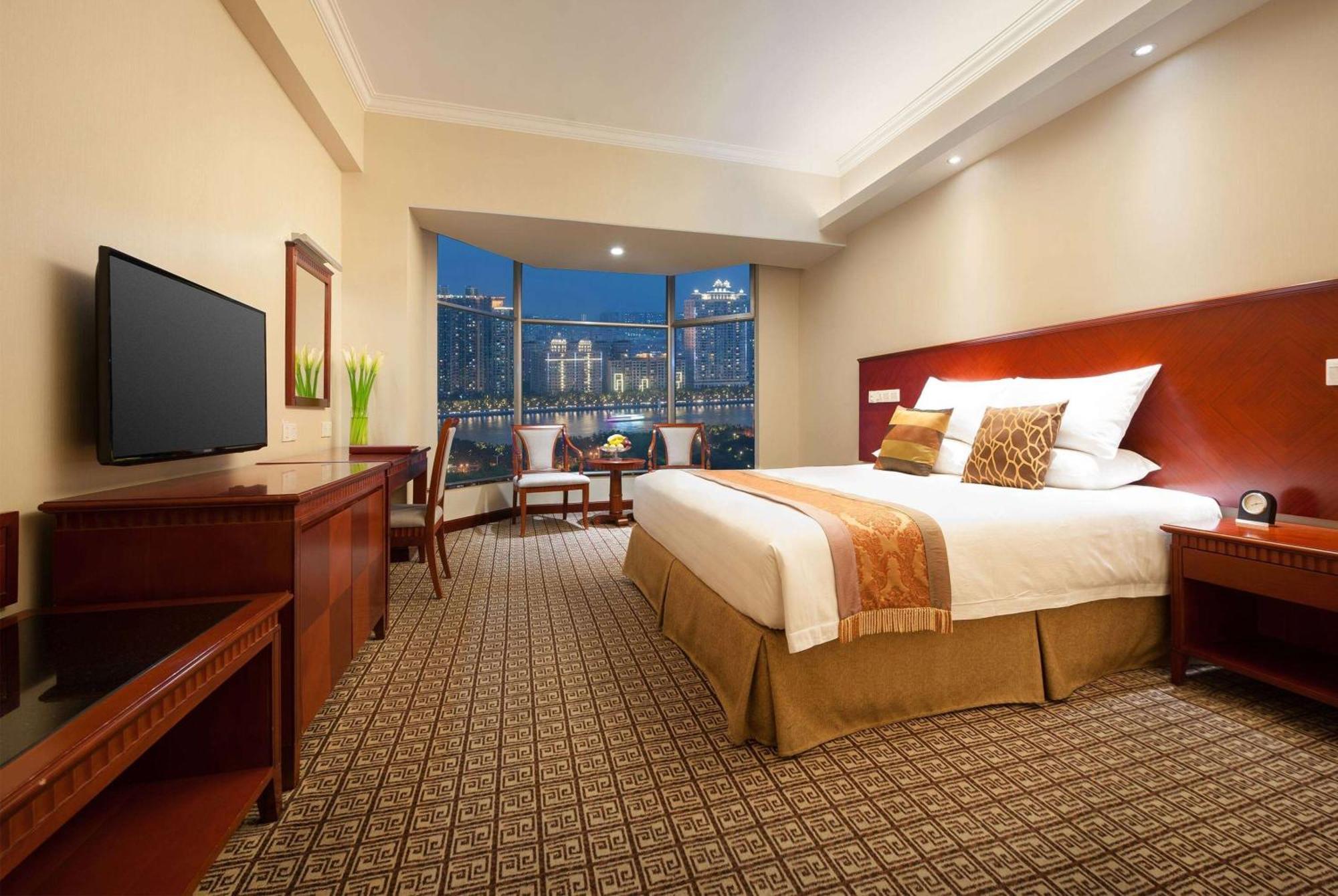 Ramada By Wyndham Pearl Guangzhou-Canton Fair Free Shuttle Bus Exterior foto