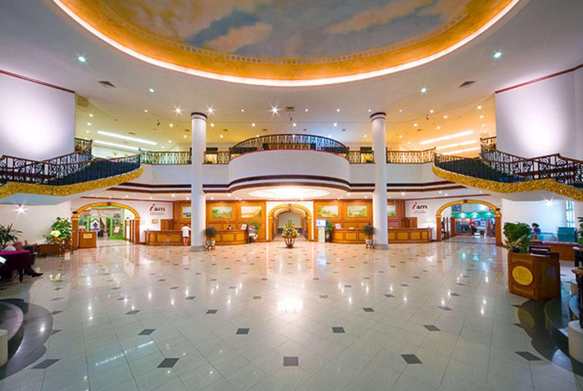Ramada By Wyndham Pearl Guangzhou-Canton Fair Free Shuttle Bus Exterior foto