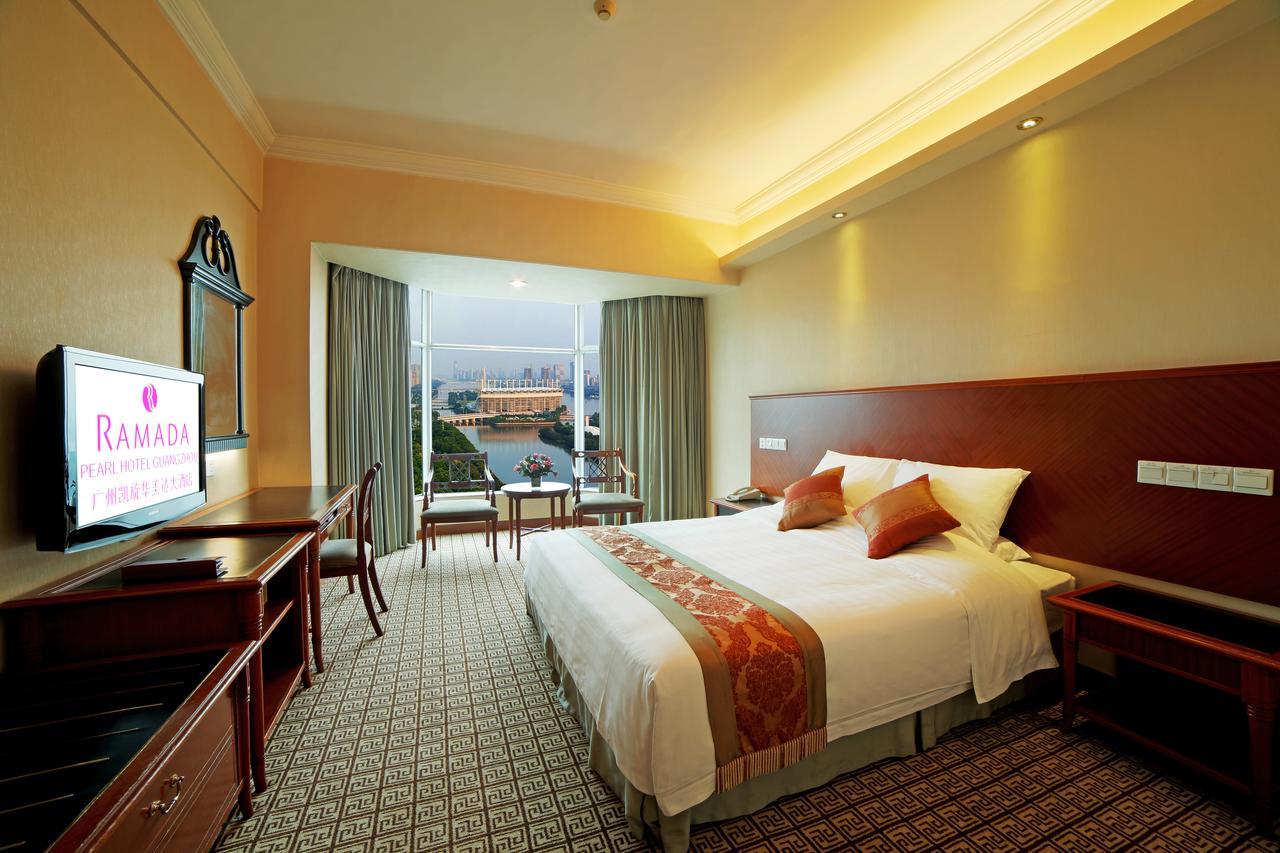 Ramada By Wyndham Pearl Guangzhou-Canton Fair Free Shuttle Bus Exterior foto